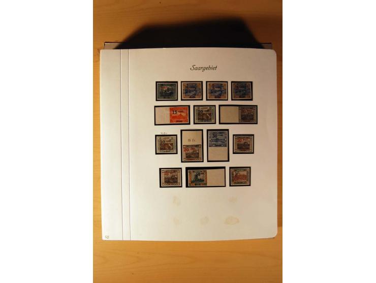 1920/34, ungebrauchte und postfrische sehr umfangreiche Sammlung mit einer Vielzahl von Aufdrucktypen, Abarten, ungezähnten W