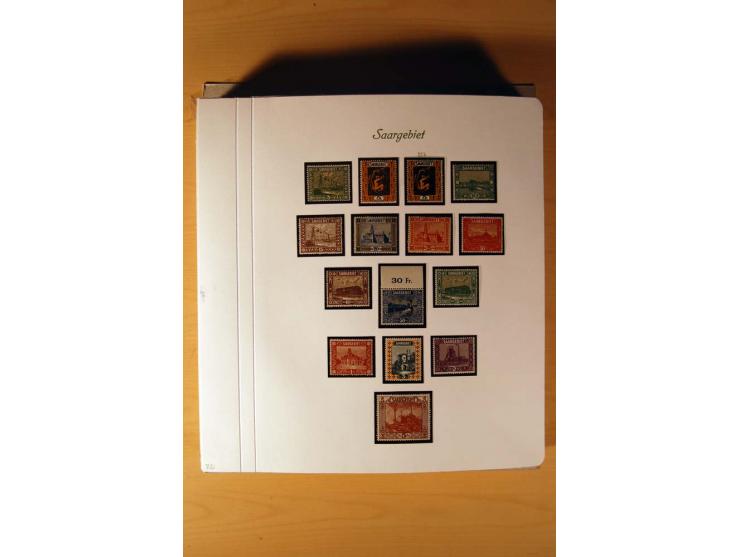 1920/34, ungebrauchte und postfrische sehr umfangreiche Sammlung mit einer Vielzahl von Aufdrucktypen, Abarten, ungezähnten W
