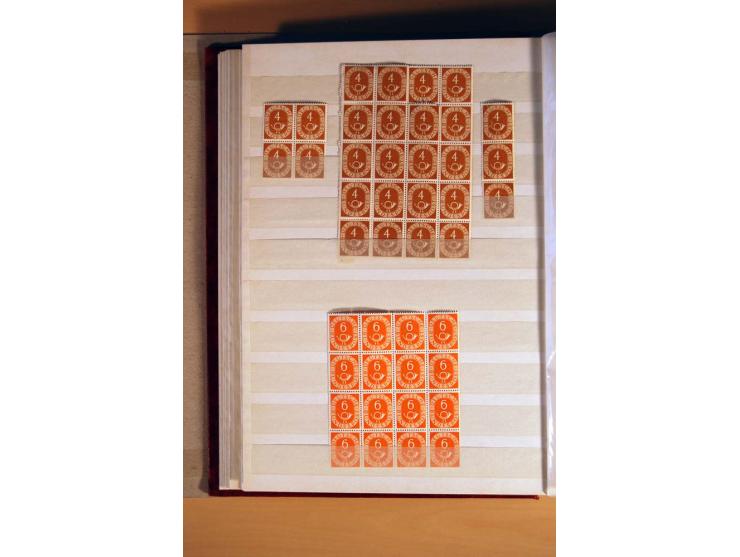1951, Posthorn, umfangreiche gestempelte Spezialsammlung mit schönen Briefstücken, dabei waagerechte und senkrechte Paare, Vi