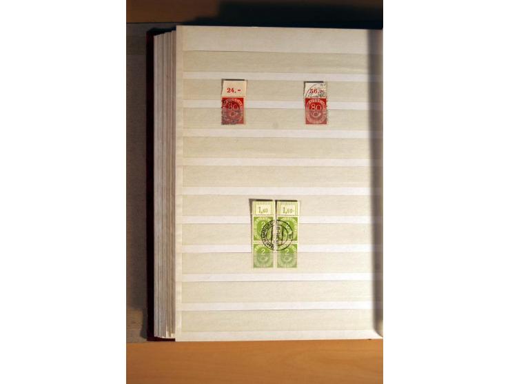 1951, Posthorn, umfangreiche gestempelte Spezialsammlung mit schönen Briefstücken, dabei waagerechte und senkrechte Paare, Vi