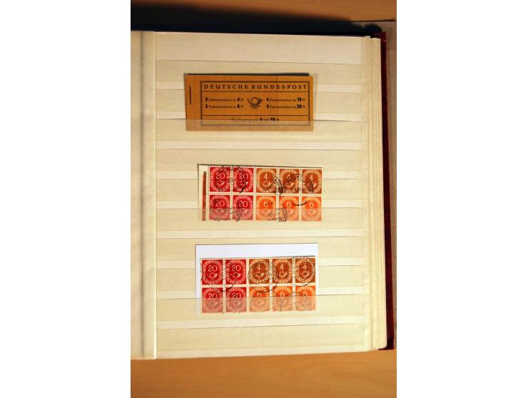 1951, Posthorn, umfangreiche gestempelte Spezialsammlung mit schönen Briefstücken, dabei waagerechte und senkrechte Paare, Vi