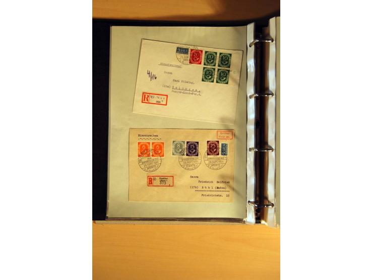 1951, POSTHORN, umfangreiche Sammlung mit einigen hundert Briefen, Karten und Paketkarten in 6 Ordnern inkl. 1 Band Ganzsache