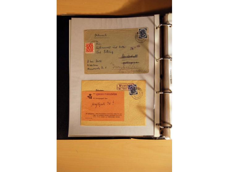 1951, POSTHORN, umfangreiche Sammlung mit einigen hundert Briefen, Karten und Paketkarten in 6 Ordnern inkl. 1 Band Ganzsache