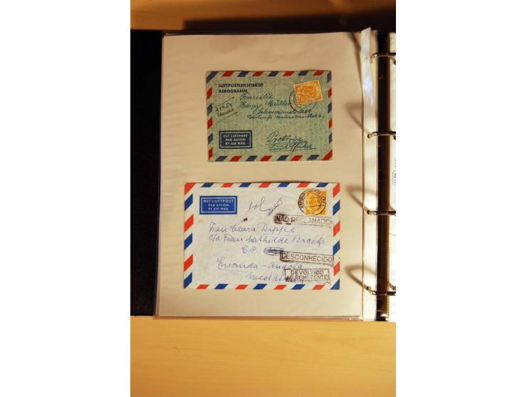 1951, POSTHORN, umfangreiche Sammlung mit einigen hundert Briefen, Karten und Paketkarten in 6 Ordnern inkl. 1 Band Ganzsache