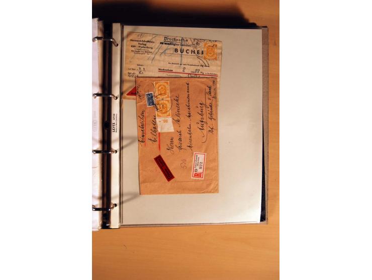 1951, POSTHORN, umfangreiche Sammlung mit einigen hundert Briefen, Karten und Paketkarten in 6 Ordnern inkl. 1 Band Ganzsache