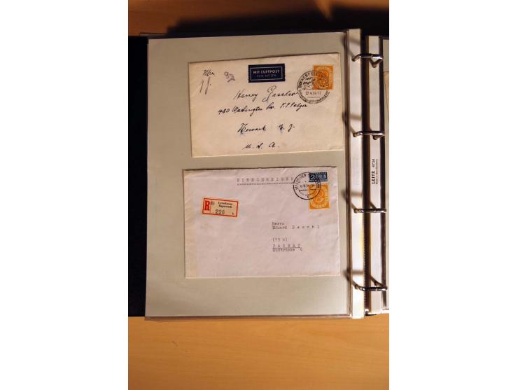 1951, POSTHORN, umfangreiche Sammlung mit einigen hundert Briefen, Karten und Paketkarten in 6 Ordnern inkl. 1 Band Ganzsache