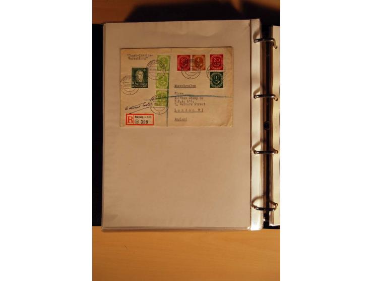 1951, POSTHORN, umfangreiche Sammlung mit einigen hundert Briefen, Karten und Paketkarten in 6 Ordnern inkl. 1 Band Ganzsache