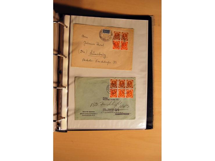 1951, POSTHORN, umfangreiche Sammlung mit einigen hundert Briefen, Karten und Paketkarten in 6 Ordnern inkl. 1 Band Ganzsache