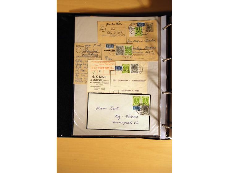 1951, POSTHORN, umfangreiche Sammlung mit einigen hundert Briefen, Karten und Paketkarten in 6 Ordnern inkl. 1 Band Ganzsache