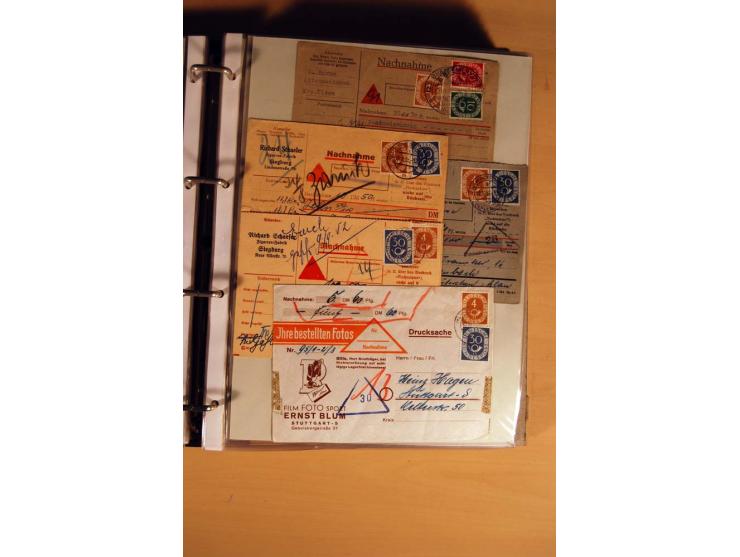 1951, POSTHORN, umfangreiche Sammlung mit einigen hundert Briefen, Karten und Paketkarten in 6 Ordnern inkl. 1 Band Ganzsache