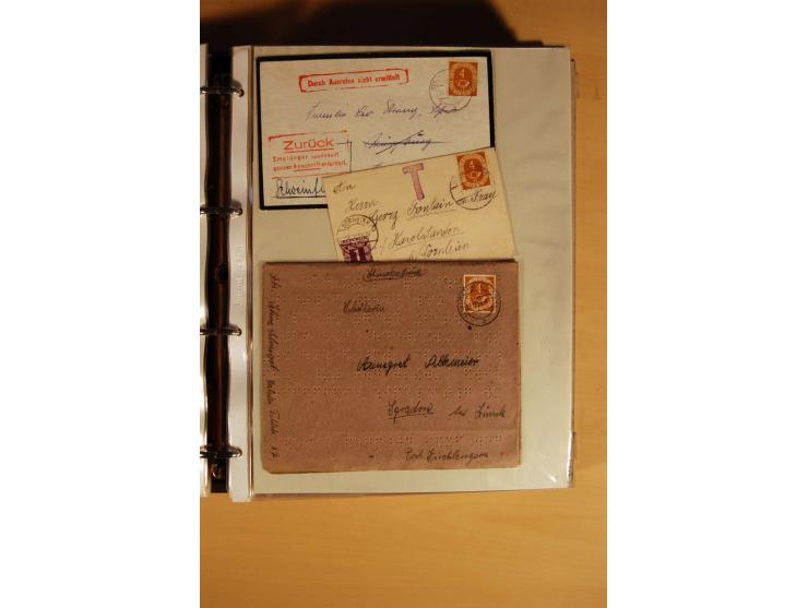 1951, POSTHORN, umfangreiche Sammlung mit einigen hundert Briefen, Karten und Paketkarten in 6 Ordnern inkl. 1 Band Ganzsache