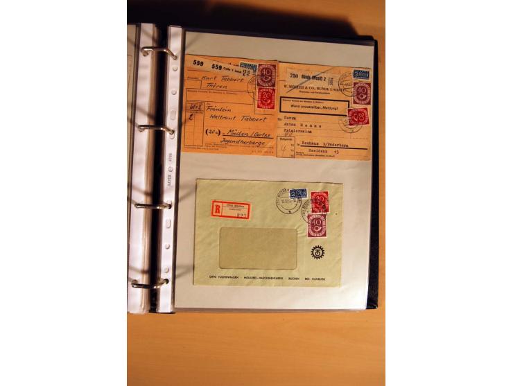1951, POSTHORN, umfangreiche Sammlung mit einigen hundert Briefen, Karten und Paketkarten in 6 Ordnern inkl. 1 Band Ganzsache