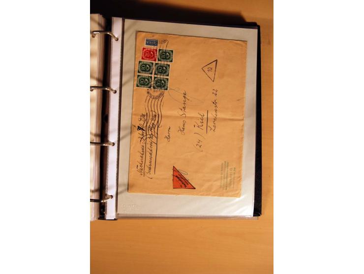 1951, POSTHORN, umfangreiche Sammlung mit einigen hundert Briefen, Karten und Paketkarten in 6 Ordnern inkl. 1 Band Ganzsache