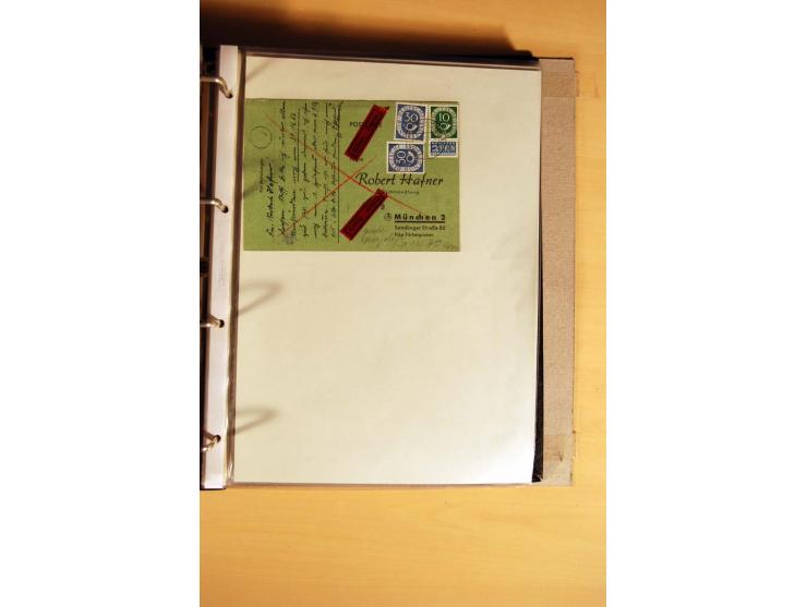 1951, POSTHORN, umfangreiche Sammlung mit einigen hundert Briefen, Karten und Paketkarten in 6 Ordnern inkl. 1 Band Ganzsache