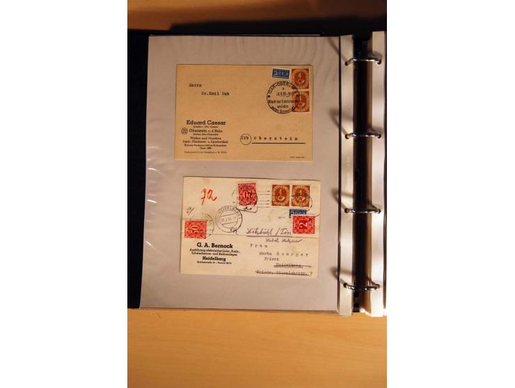 1951, POSTHORN, umfangreiche Sammlung mit einigen hundert Briefen, Karten und Paketkarten in 6 Ordnern inkl. 1 Band Ganzsache
