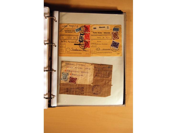 1951, POSTHORN, umfangreiche Sammlung mit einigen hundert Briefen, Karten und Paketkarten in 6 Ordnern inkl. 1 Band Ganzsache