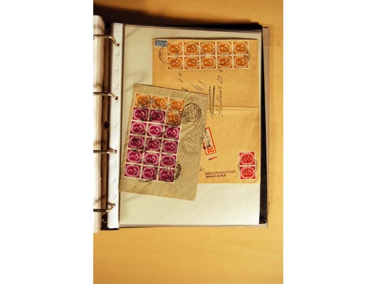 1951, POSTHORN, umfangreiche Sammlung mit einigen hundert Briefen, Karten und Paketkarten in 6 Ordnern inkl. 1 Band Ganzsache