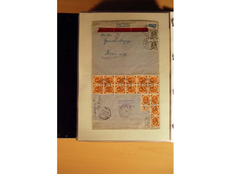 1951, POSTHORN, umfangreiche Sammlung mit einigen hundert Briefen, Karten und Paketkarten in 6 Ordnern inkl. 1 Band Ganzsache