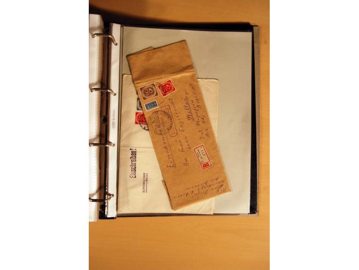 1951, POSTHORN, umfangreiche Sammlung mit einigen hundert Briefen, Karten und Paketkarten in 6 Ordnern inkl. 1 Band Ganzsache