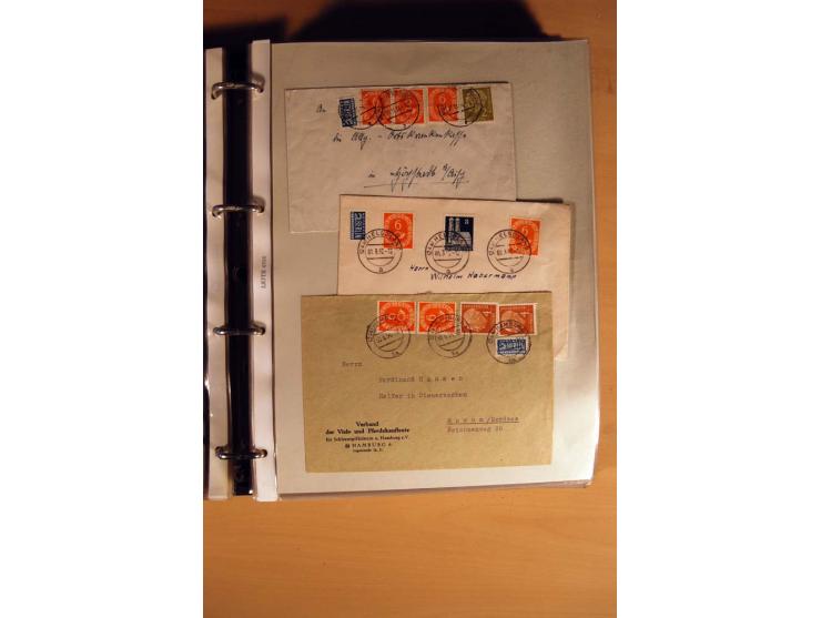 1951, POSTHORN, umfangreiche Sammlung mit einigen hundert Briefen, Karten und Paketkarten in 6 Ordnern inkl. 1 Band Ganzsache