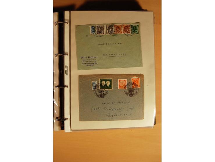 1951, POSTHORN, umfangreiche Sammlung mit einigen hundert Briefen, Karten und Paketkarten in 6 Ordnern inkl. 1 Band Ganzsache