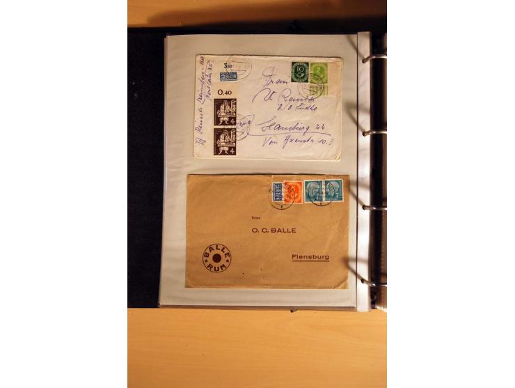 1951, POSTHORN, umfangreiche Sammlung mit einigen hundert Briefen, Karten und Paketkarten in 6 Ordnern inkl. 1 Band Ganzsache
