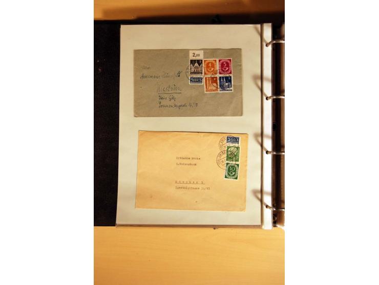 1951, POSTHORN, umfangreiche Sammlung mit einigen hundert Briefen, Karten und Paketkarten in 6 Ordnern inkl. 1 Band Ganzsache