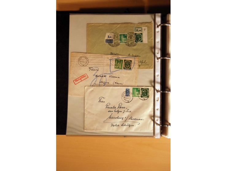 1951, POSTHORN, umfangreiche Sammlung mit einigen hundert Briefen, Karten und Paketkarten in 6 Ordnern inkl. 1 Band Ganzsache