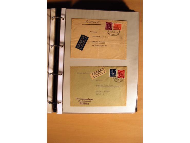 1951, POSTHORN, umfangreiche Sammlung mit einigen hundert Briefen, Karten und Paketkarten in 6 Ordnern inkl. 1 Band Ganzsache