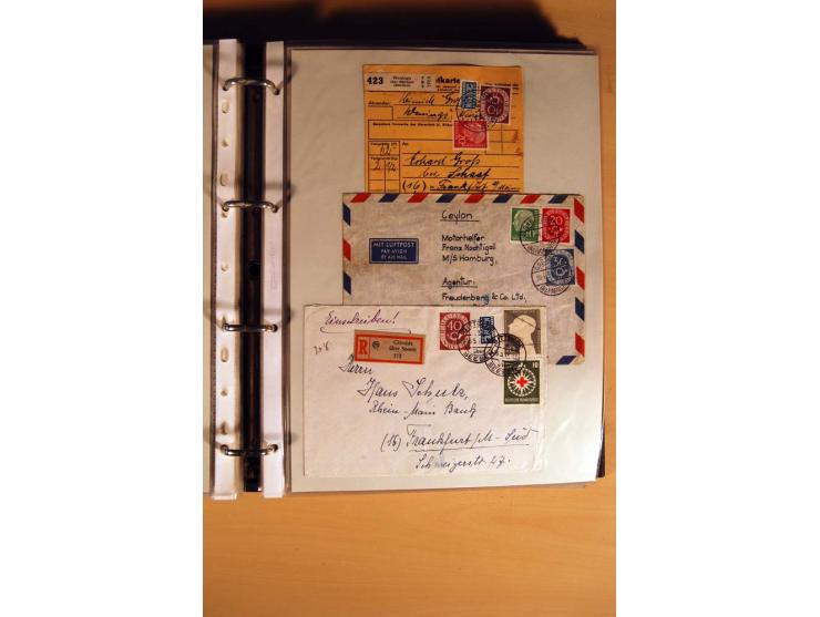 1951, POSTHORN, umfangreiche Sammlung mit einigen hundert Briefen, Karten und Paketkarten in 6 Ordnern inkl. 1 Band Ganzsache