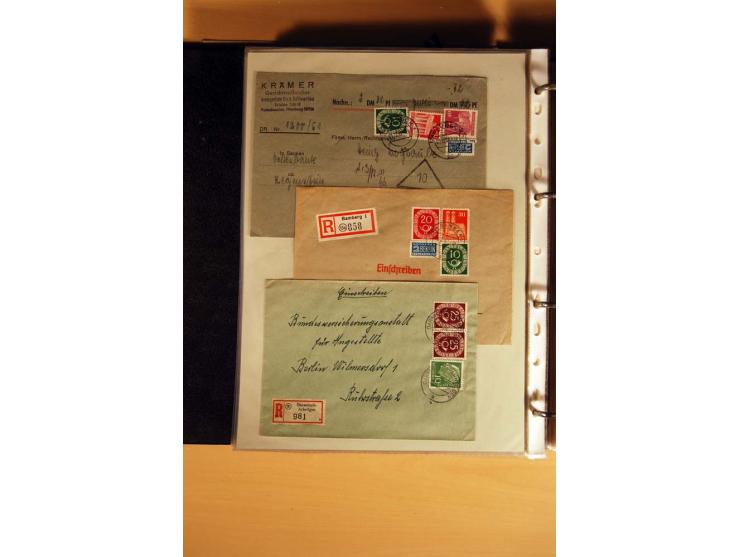 1951, POSTHORN, umfangreiche Sammlung mit einigen hundert Briefen, Karten und Paketkarten in 6 Ordnern inkl. 1 Band Ganzsache