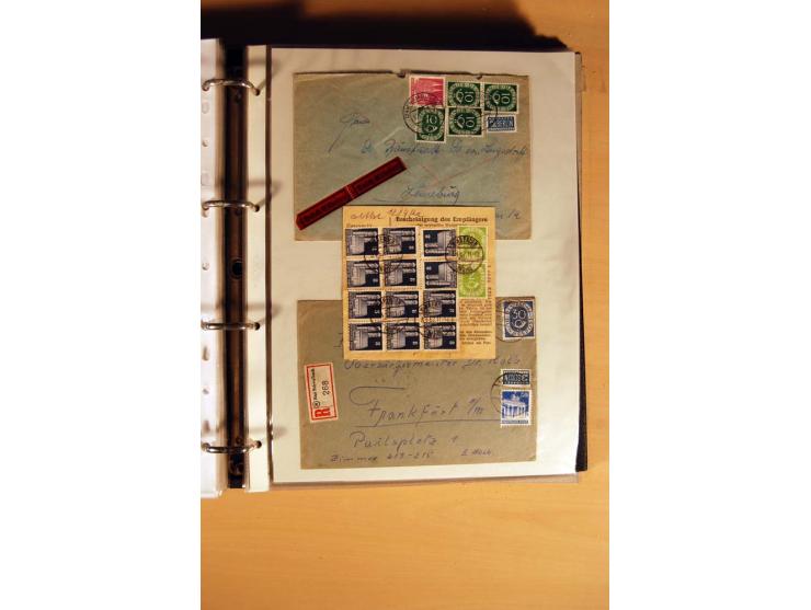 1951, POSTHORN, umfangreiche Sammlung mit einigen hundert Briefen, Karten und Paketkarten in 6 Ordnern inkl. 1 Band Ganzsache