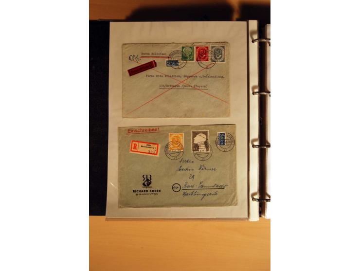 1951, POSTHORN, umfangreiche Sammlung mit einigen hundert Briefen, Karten und Paketkarten in 6 Ordnern inkl. 1 Band Ganzsache