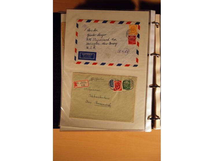 1951, POSTHORN, umfangreiche Sammlung mit einigen hundert Briefen, Karten und Paketkarten in 6 Ordnern inkl. 1 Band Ganzsache