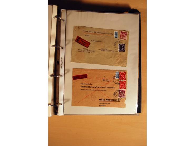 1951, POSTHORN, umfangreiche Sammlung mit einigen hundert Briefen, Karten und Paketkarten in 6 Ordnern inkl. 1 Band Ganzsache