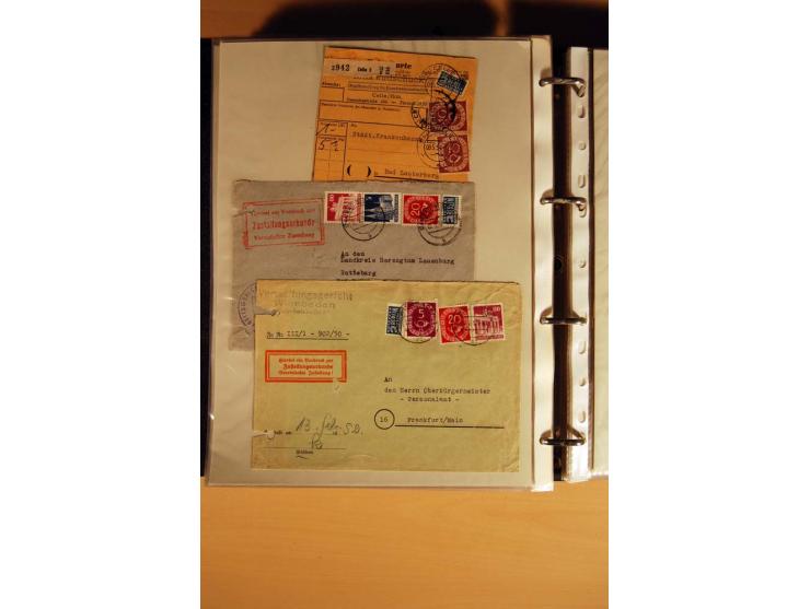 1951, POSTHORN, umfangreiche Sammlung mit einigen hundert Briefen, Karten und Paketkarten in 6 Ordnern inkl. 1 Band Ganzsache