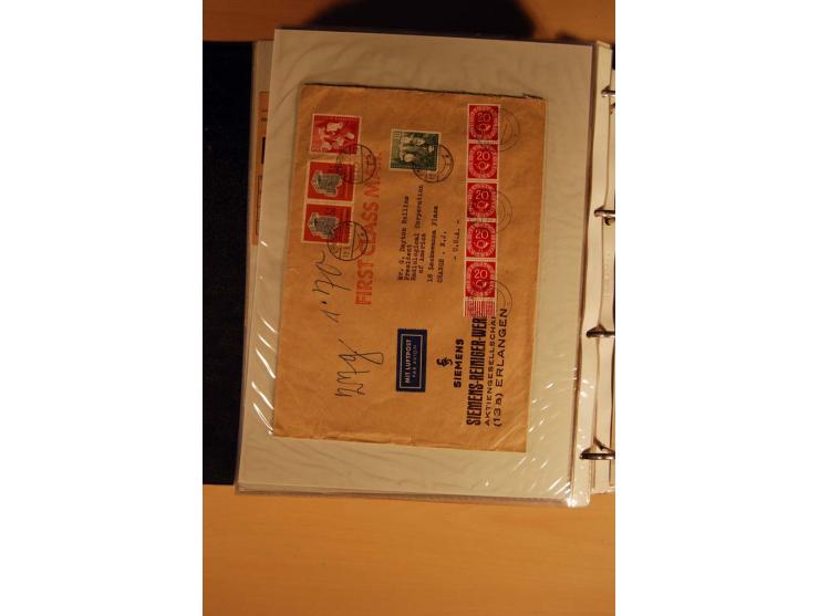 1951, POSTHORN, umfangreiche Sammlung mit einigen hundert Briefen, Karten und Paketkarten in 6 Ordnern inkl. 1 Band Ganzsache