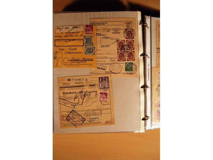 1951, POSTHORN, umfangreiche Sammlung mit einigen hundert Briefen, Karten und Paketkarten in 6 Ordnern inkl. 1 Band Ganzsache