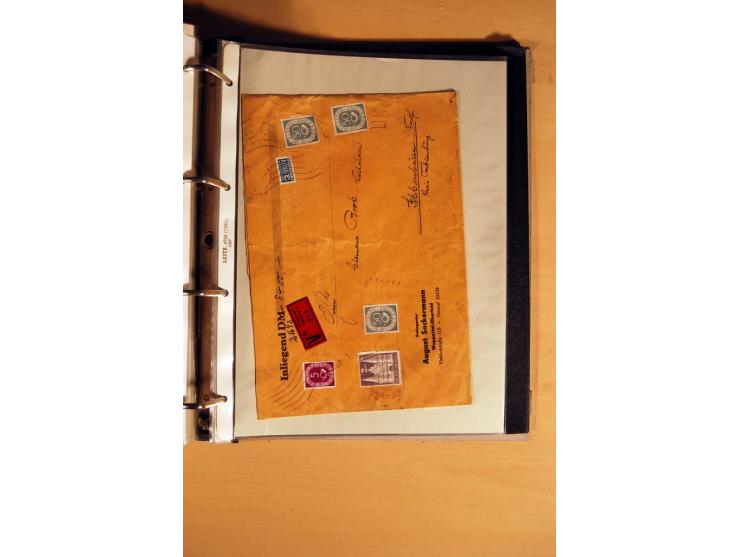 1951, POSTHORN, umfangreiche Sammlung mit einigen hundert Briefen, Karten und Paketkarten in 6 Ordnern inkl. 1 Band Ganzsache