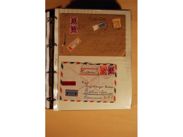 1951, POSTHORN, umfangreiche Sammlung mit einigen hundert Briefen, Karten und Paketkarten in 6 Ordnern inkl. 1 Band Ganzsache