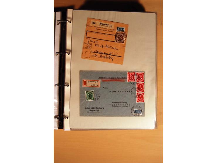 1951, POSTHORN, umfangreiche Sammlung mit einigen hundert Briefen, Karten und Paketkarten in 6 Ordnern inkl. 1 Band Ganzsache