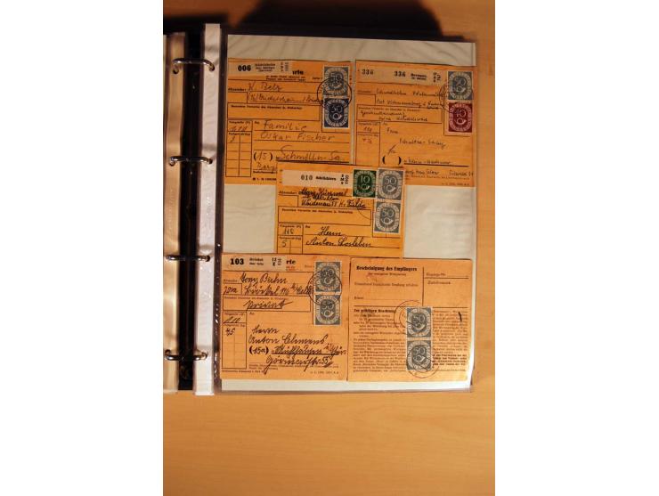 1951, POSTHORN, umfangreiche Sammlung mit einigen hundert Briefen, Karten und Paketkarten in 6 Ordnern inkl. 1 Band Ganzsache