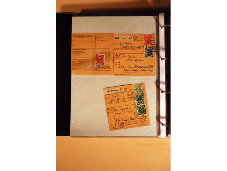 1951, POSTHORN, umfangreiche Sammlung mit einigen hundert Briefen, Karten und Paketkarten in 6 Ordnern inkl. 1 Band Ganzsache