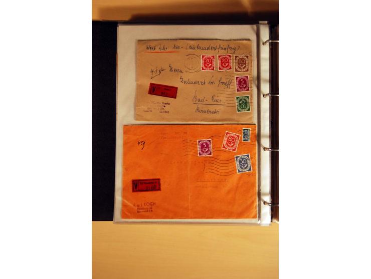 1951, POSTHORN, umfangreiche Sammlung mit einigen hundert Briefen, Karten und Paketkarten in 6 Ordnern inkl. 1 Band Ganzsache