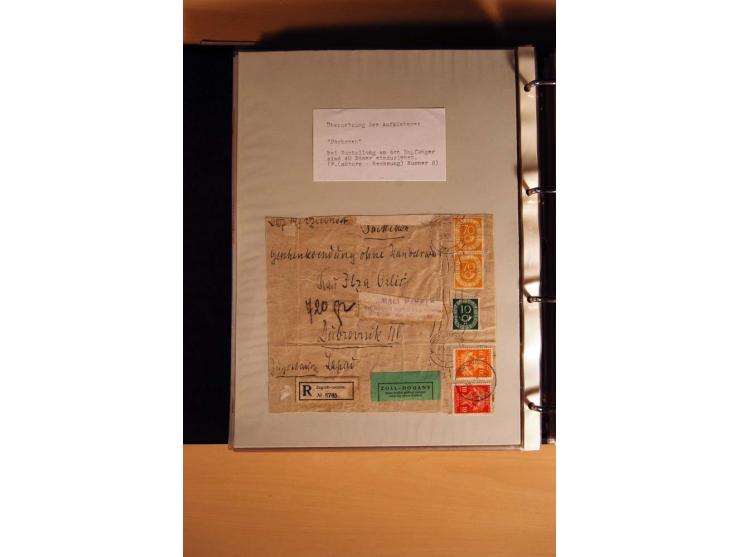 1951, POSTHORN, umfangreiche Sammlung mit einigen hundert Briefen, Karten und Paketkarten in 6 Ordnern inkl. 1 Band Ganzsache
