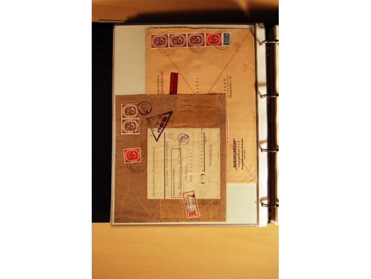 1951, POSTHORN, umfangreiche Sammlung mit einigen hundert Briefen, Karten und Paketkarten in 6 Ordnern inkl. 1 Band Ganzsache