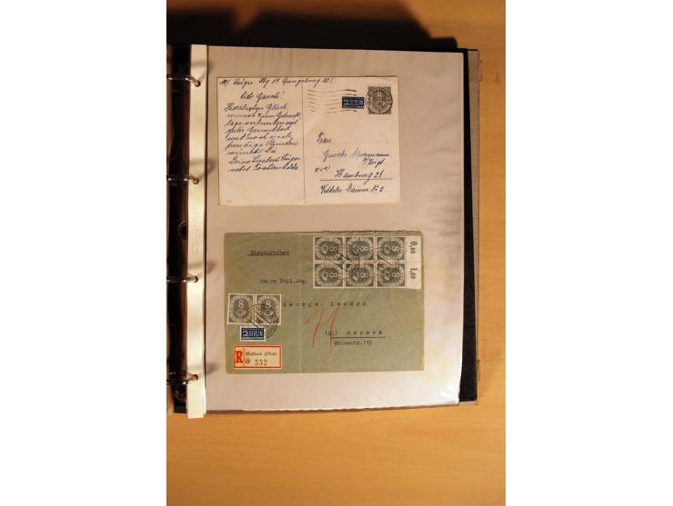 1951, POSTHORN, umfangreiche Sammlung mit einigen hundert Briefen, Karten und Paketkarten in 6 Ordnern inkl. 1 Band Ganzsache