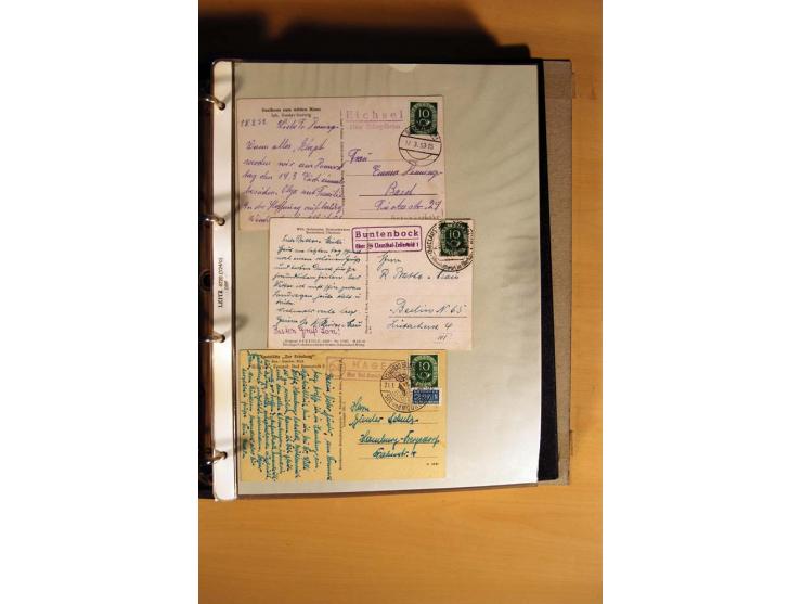 1951, POSTHORN, umfangreiche Sammlung mit einigen hundert Briefen, Karten und Paketkarten in 6 Ordnern inkl. 1 Band Ganzsache