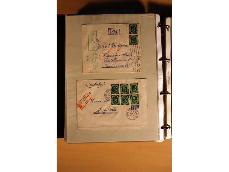 1951, POSTHORN, umfangreiche Sammlung mit einigen hundert Briefen, Karten und Paketkarten in 6 Ordnern inkl. 1 Band Ganzsache
