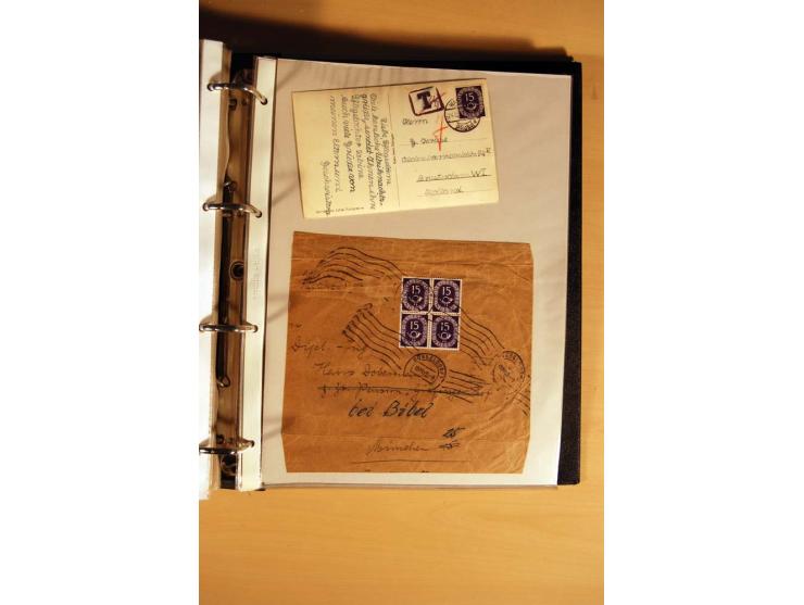1951, POSTHORN, umfangreiche Sammlung mit einigen hundert Briefen, Karten und Paketkarten in 6 Ordnern inkl. 1 Band Ganzsache